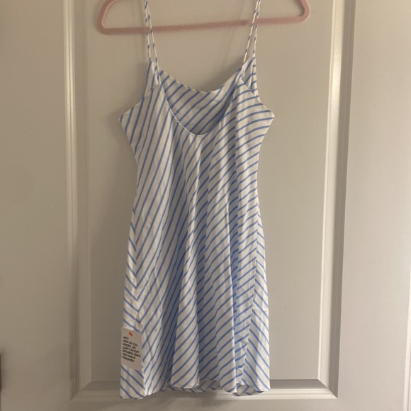 ASOS mini dress w/ tags !!! Never worn !! - Picture 2 of 2